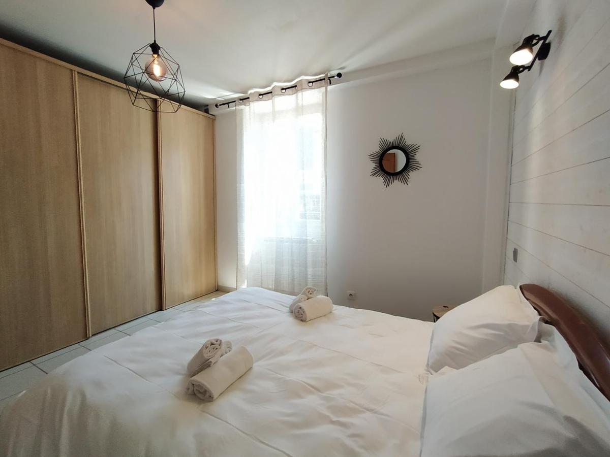 אונדרה Maison Christy, Spacieux, Calme Avec Jardin מראה חיצוני תמונה
