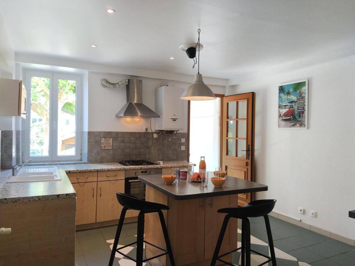 אונדרה Maison Christy, Spacieux, Calme Avec Jardin מראה חיצוני תמונה